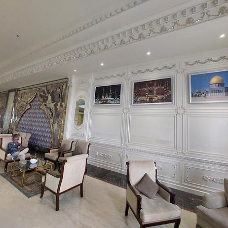 Grand Qin Hotel Banjarbaru Zewnętrze zdjęcie